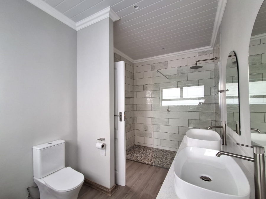 3 Bedroom Property for Sale in Stilbaai Wes Western Cape